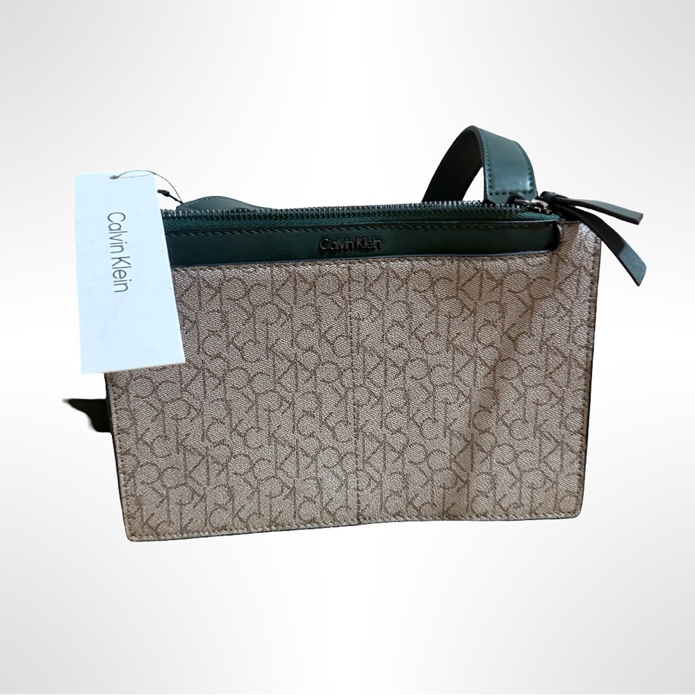 NWT Calvin Klein Green and Cream Crossbody Bag
